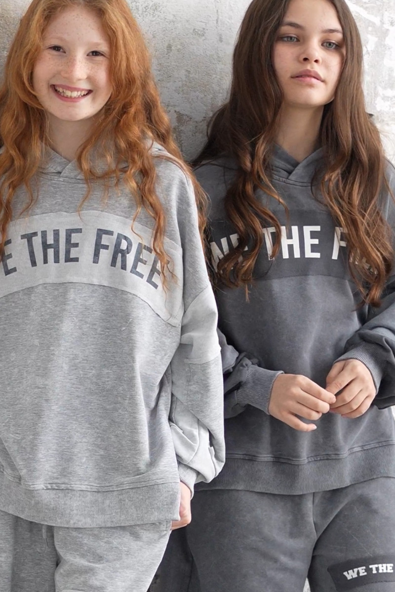 Komplet We The Free jasny szary