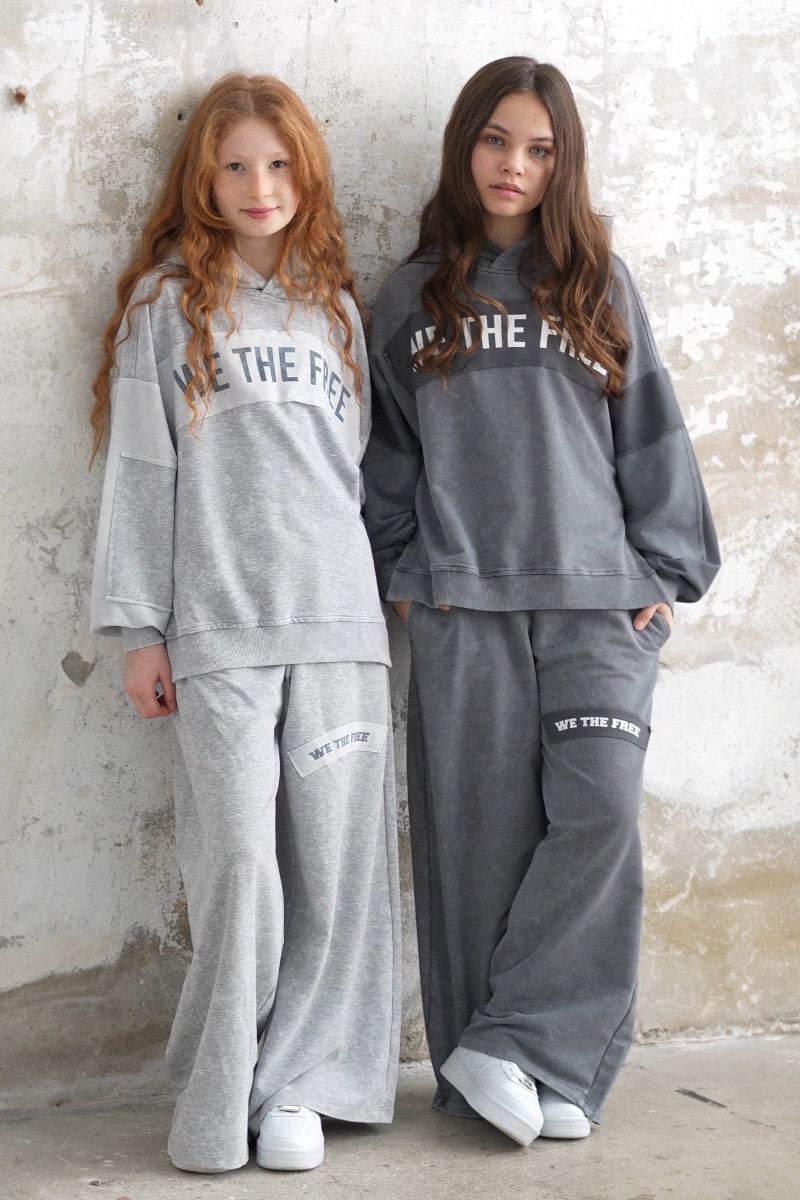 Komplet We The Free jasny szary