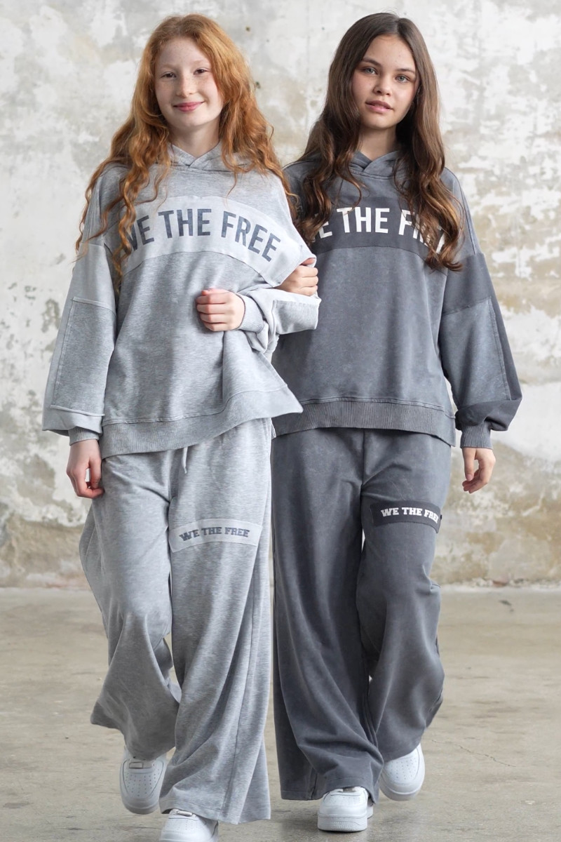 Komplet We The Free ciemny szary