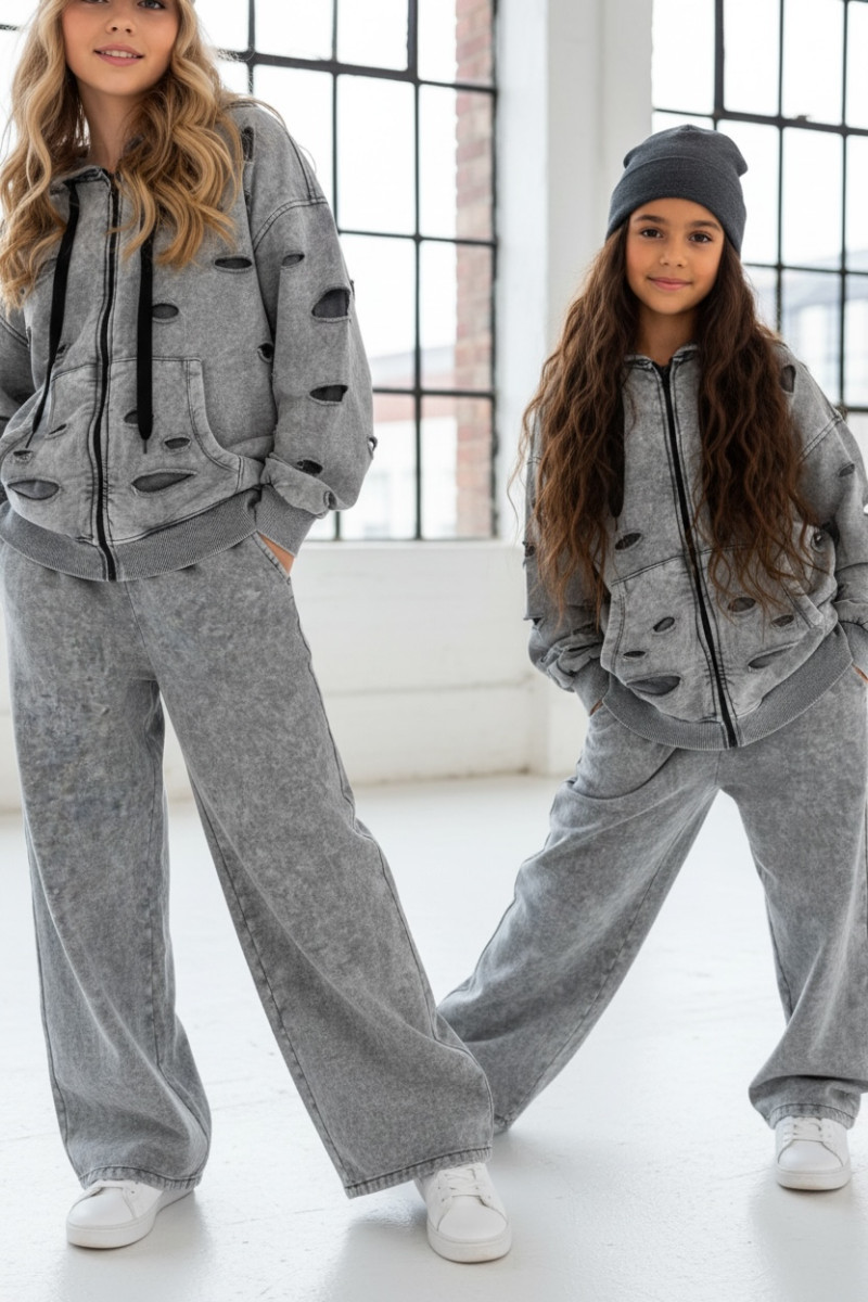 Komplet dla dziewczynki Nelii bluza rozpinana i spodnie jasny szary